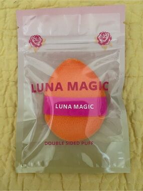 Luna Magic Orange Double-Sided Makeup Puff